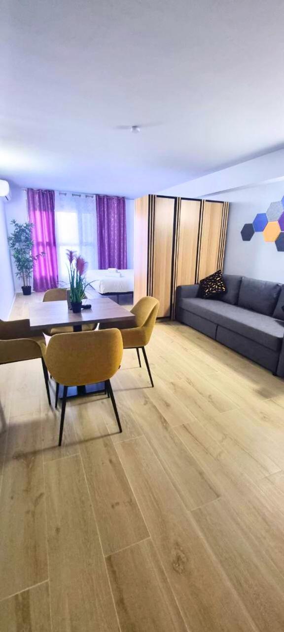 Ynfinity Aparthotel Valencia Luaran gambar
