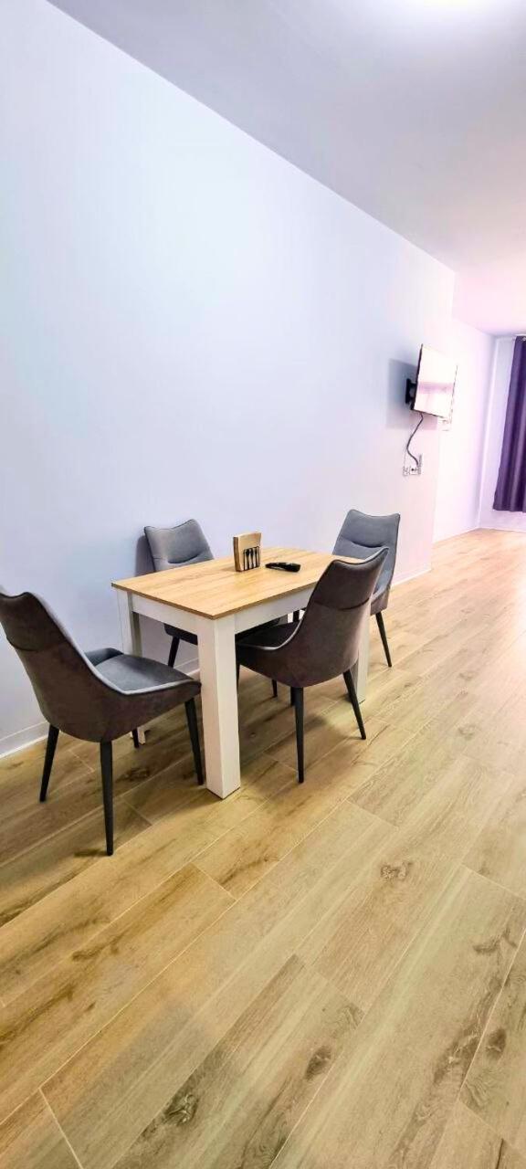 Ynfinity Aparthotel Valencia Luaran gambar