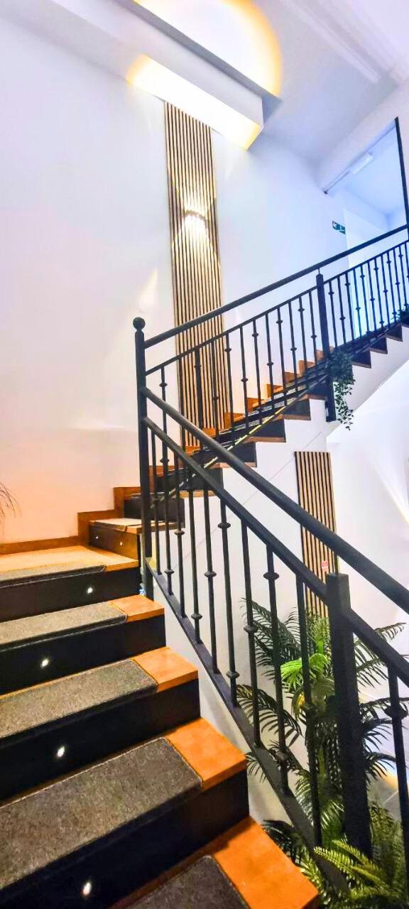 Ynfinity Aparthotel Valencia Luaran gambar